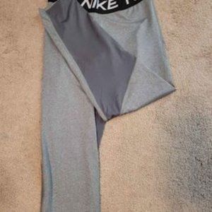 Nike Victory Training Capris Dri-Fit